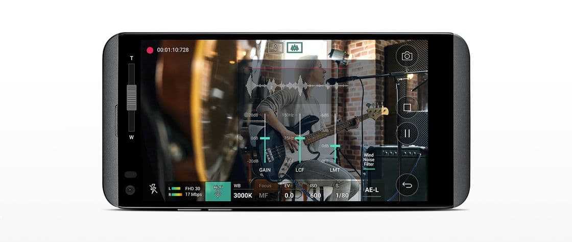 Lg q8