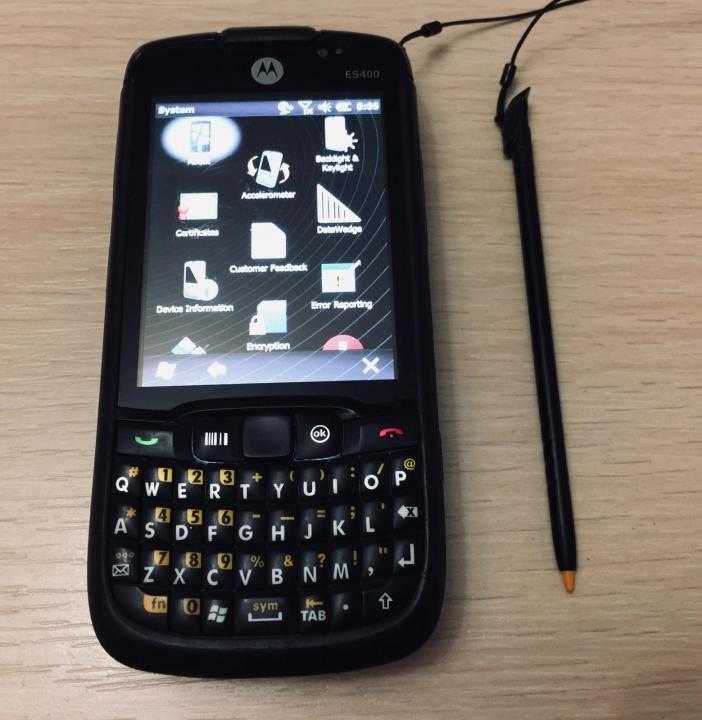 Мобильный телефон Motorola ES400 - подробные характеристики обзоры видео фото Цены в интернет-магазинах где можно купить мобильный телефон Motorola ES400